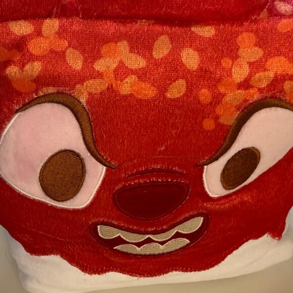 SDCC 2024 Disney Munchlings "Super Sizzling Tofu with Chili Sauce" Leroy Plush - Picture 2 of 8